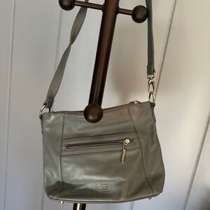 Stone Mountain Elegant Green/Gray Leather Shoulder Bag
